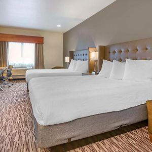 Queen Room Two Queen Beds